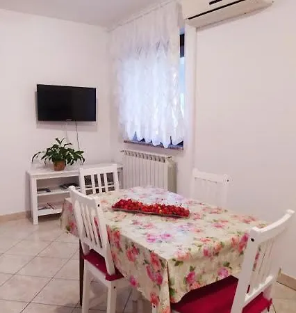 Apartment Snjezana