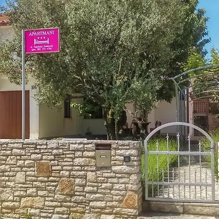 Apartment Snjezana